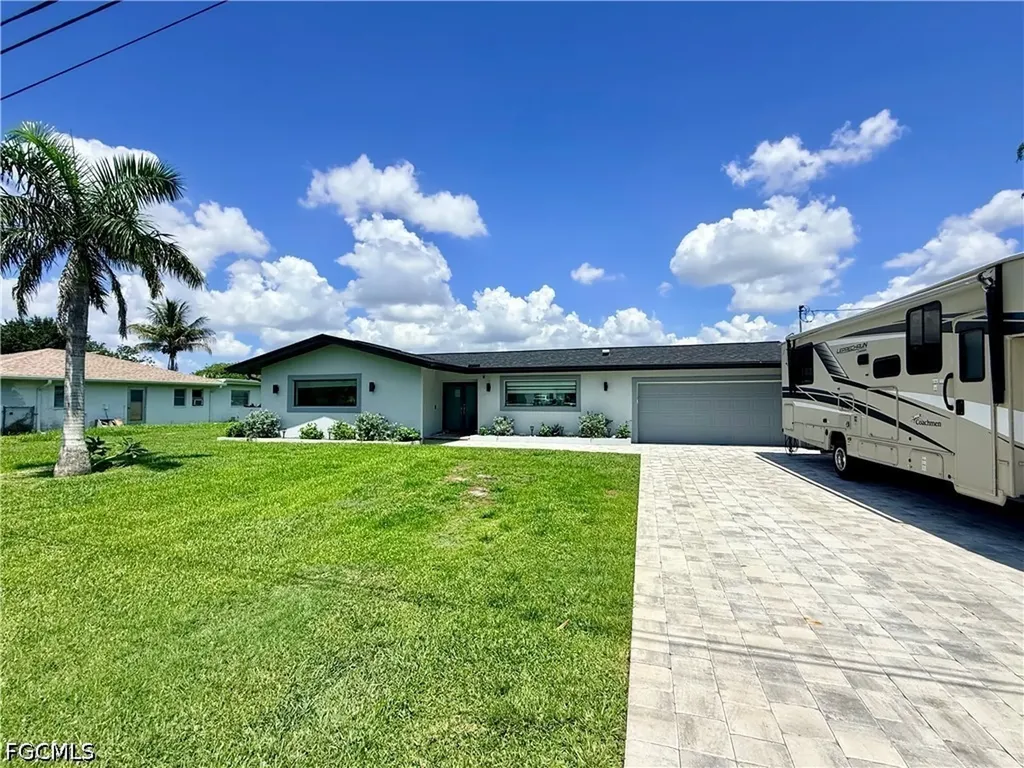 122 E North Shore Avenue North Fort Myers FL 33917