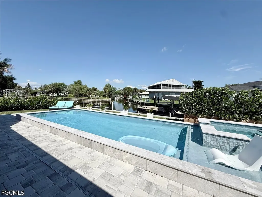 122 E North Shore Avenue North Fort Myers FL 33917