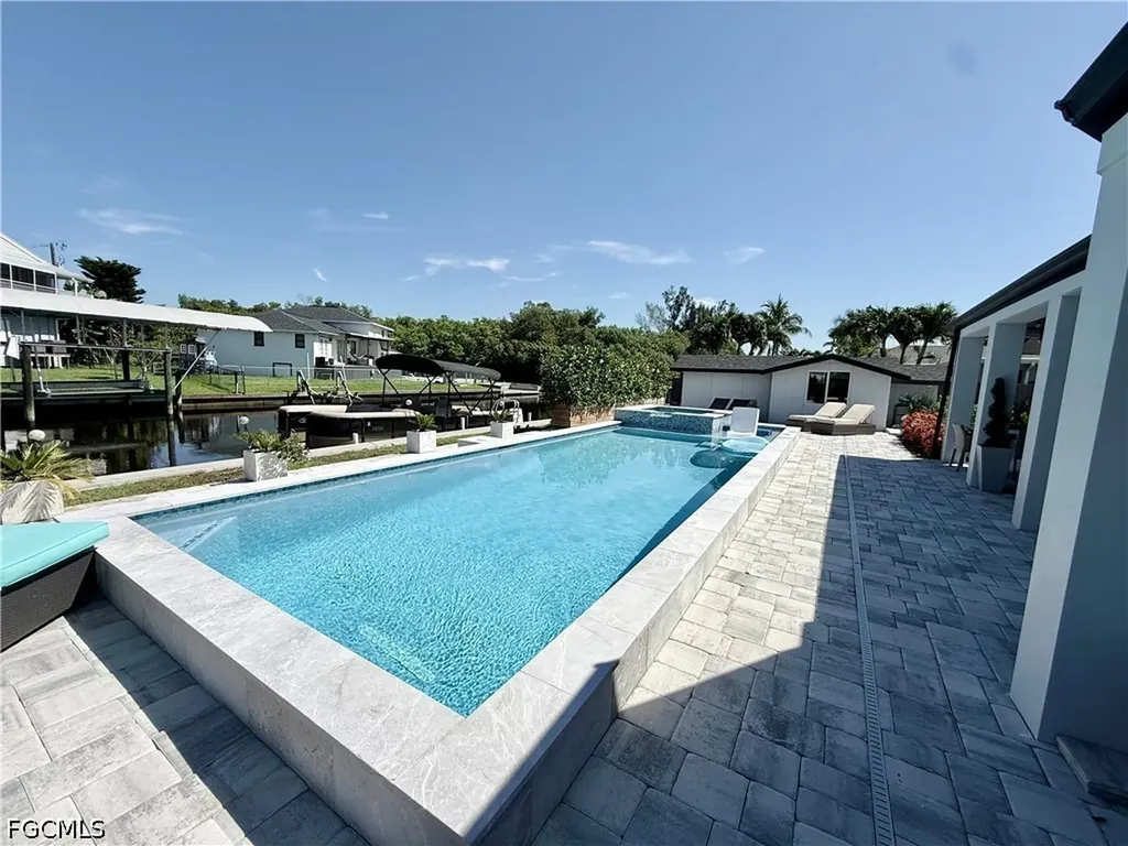 122 E North Shore Avenue North Fort Myers FL 33917