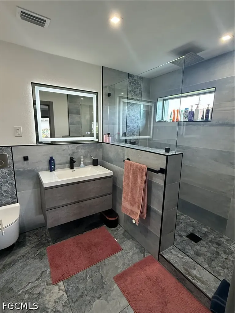 122 E North Shore Avenue North Fort Myers FL 33917