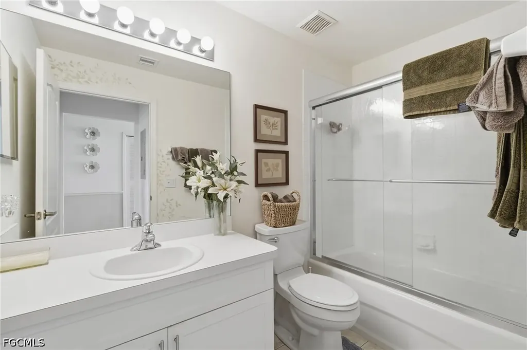 10480 Washingtonia Palm Way Fort Myers FL 33966
