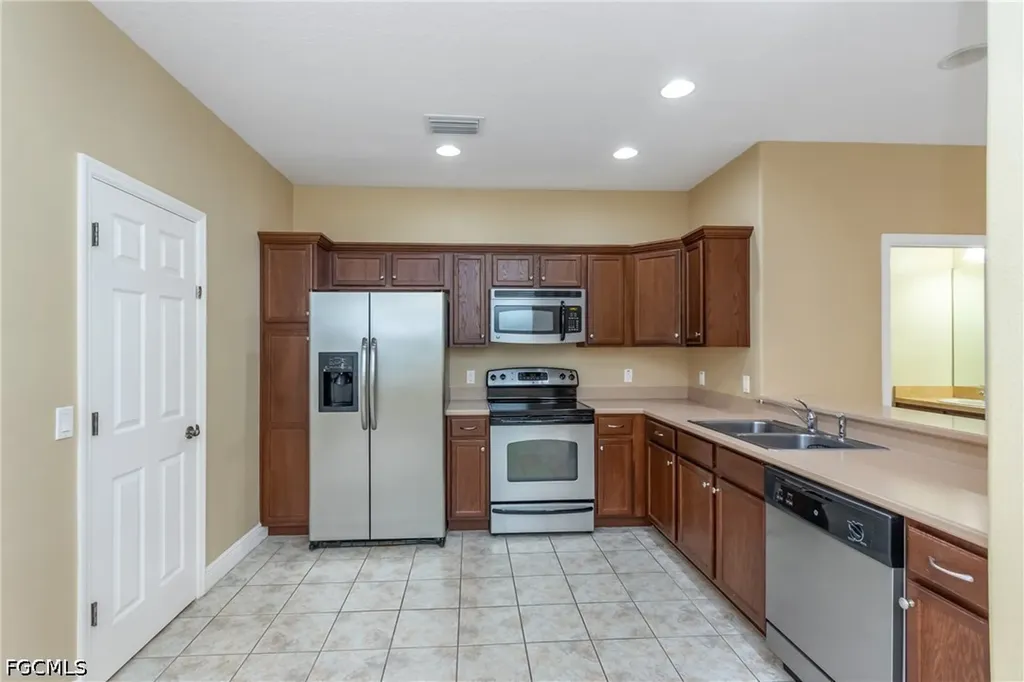 368 Harbor Ridge Drive Palm Harbor FL 34683