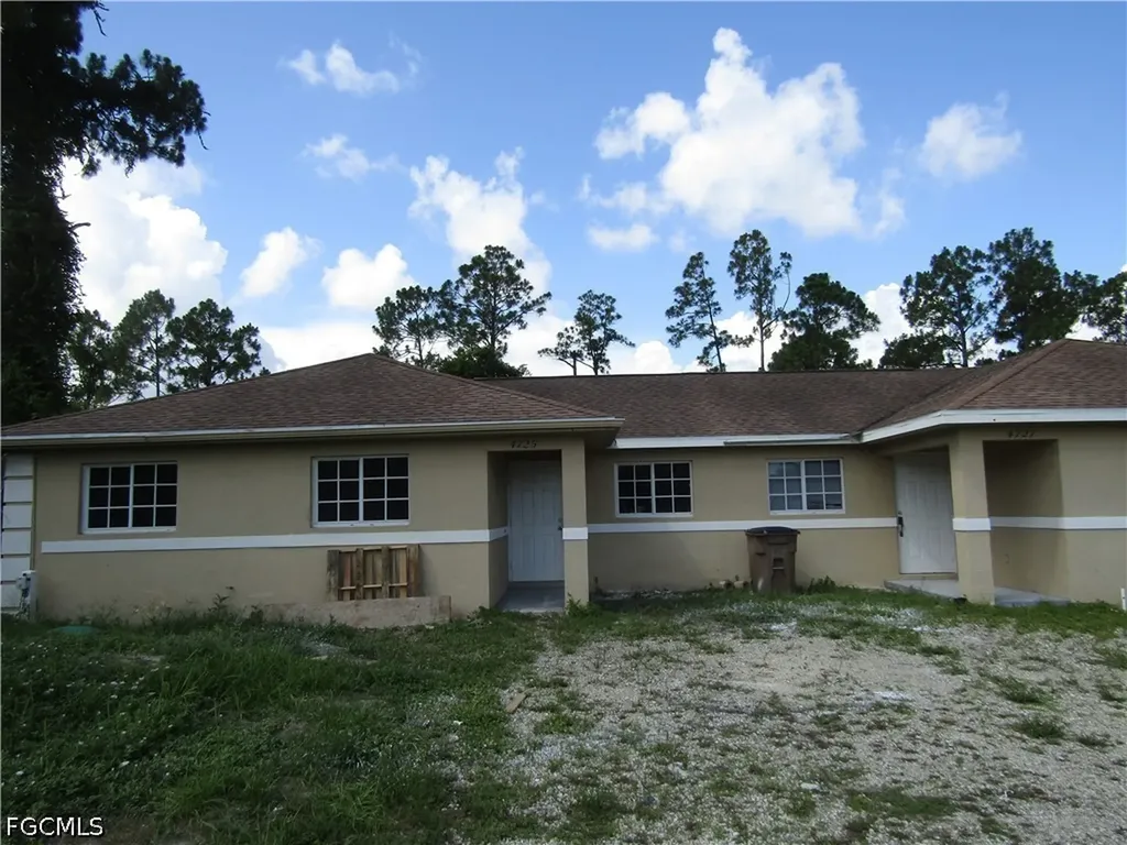 4527 28th Street SW Lehigh Acres FL 33973