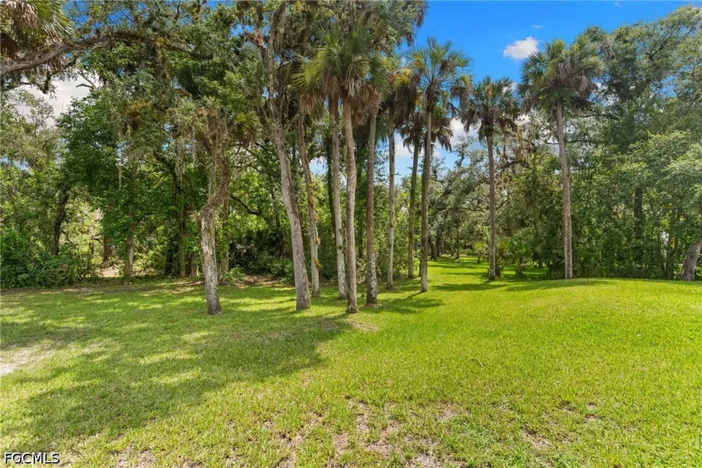 14151 Cemetery Road Fort Myers FL 33905