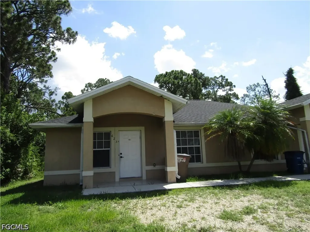 627 Meadow Road Lehigh Acres FL 33973