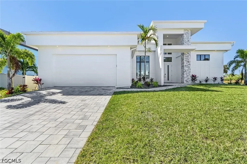 4337 NE 9th Court Cape Coral FL 33909