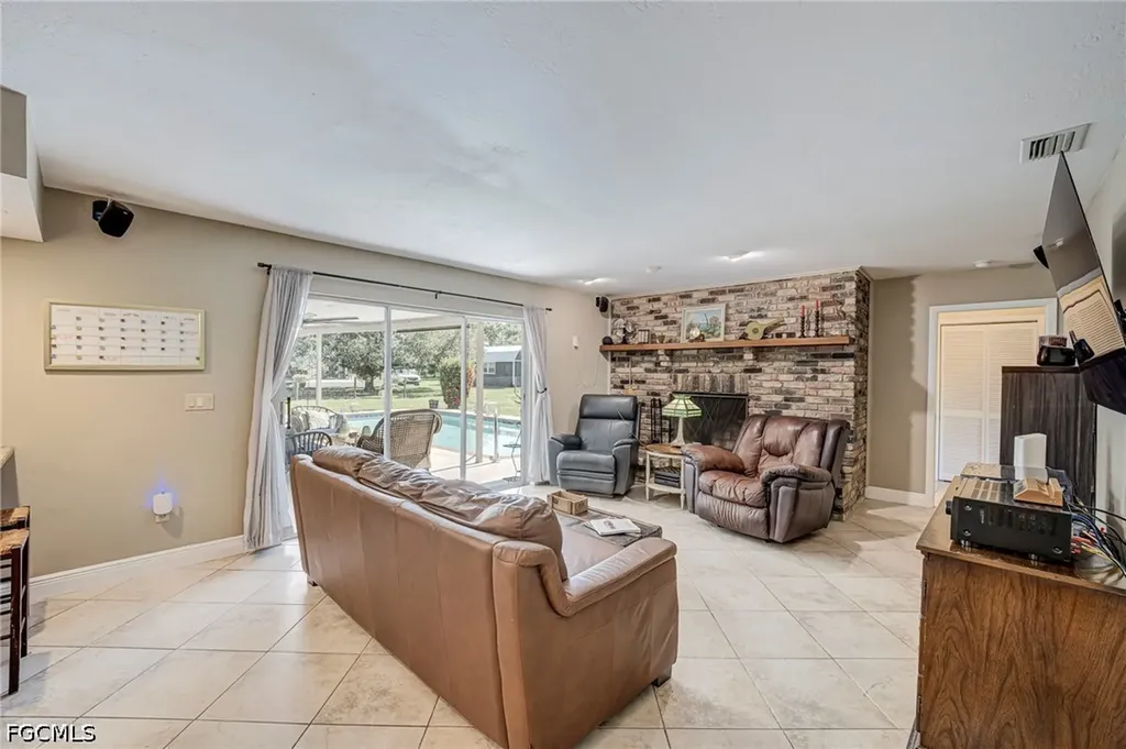 19250 Tammy Lane North Fort Myers FL 33917