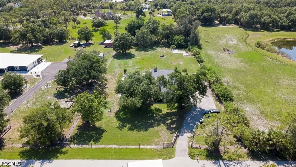 19250 Tammy Lane North Fort Myers FL 33917