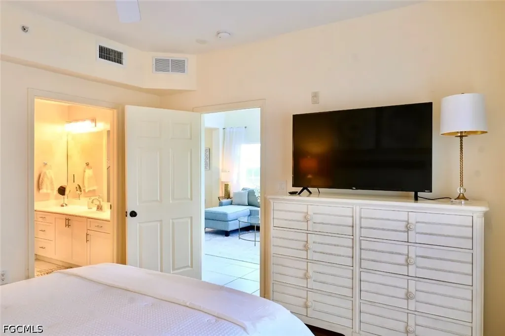 4450 Botanical Place Circle Naples FL 34112