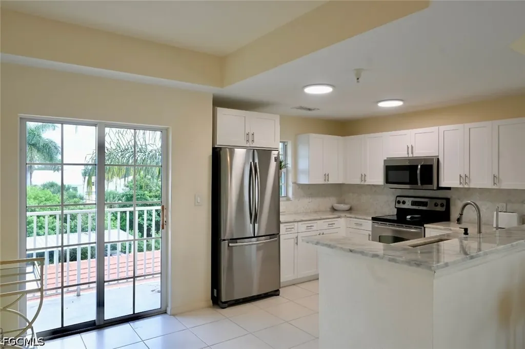4450 Botanical Place Circle Naples FL 34112