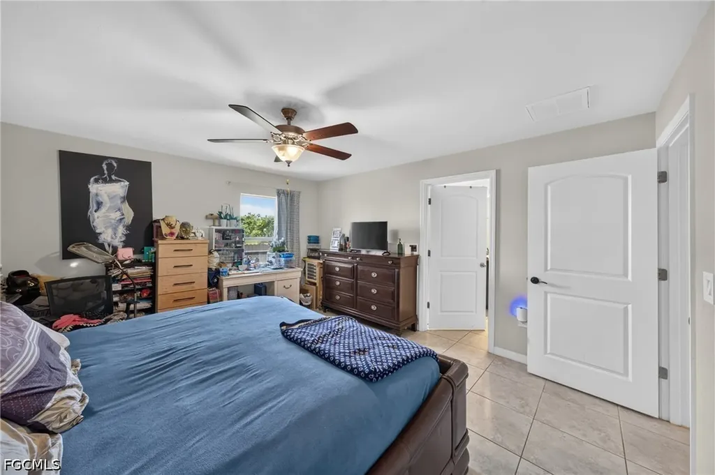 3903 NW 38th Street Cape Coral FL 33993