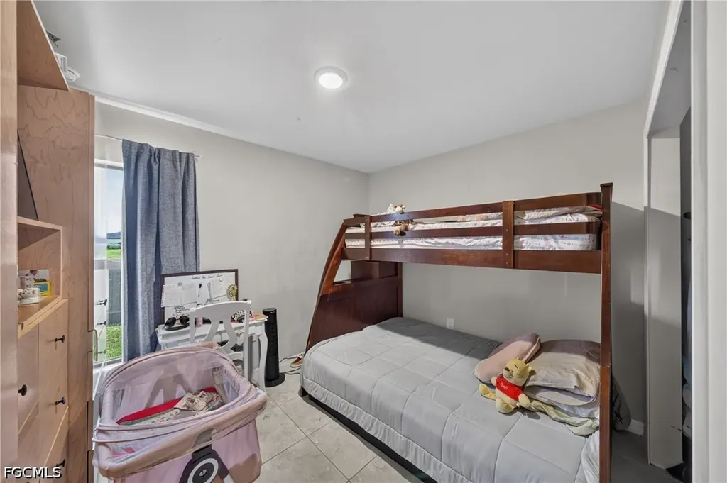 3903 NW 38th Street Cape Coral FL 33993