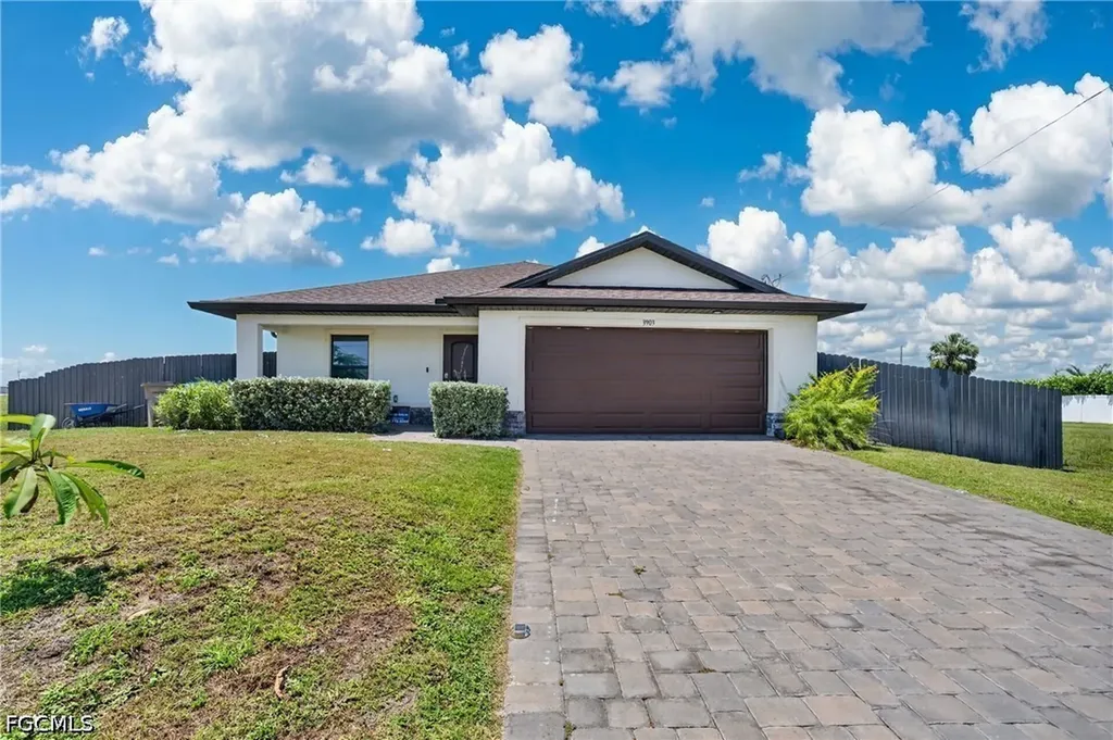 3903 NW 38th Street Cape Coral FL 33993