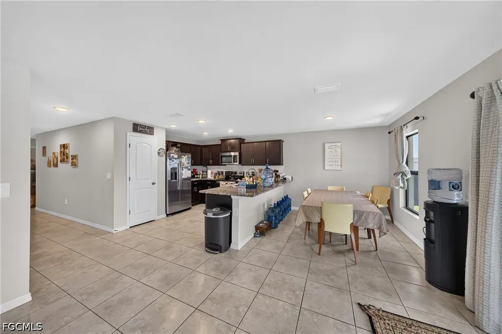 3903 NW 38th Street Cape Coral FL 33993