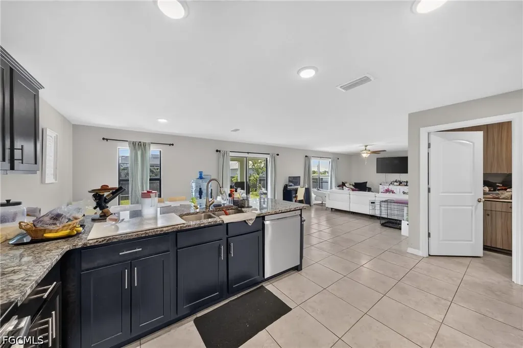 3903 NW 38th Street Cape Coral FL 33993
