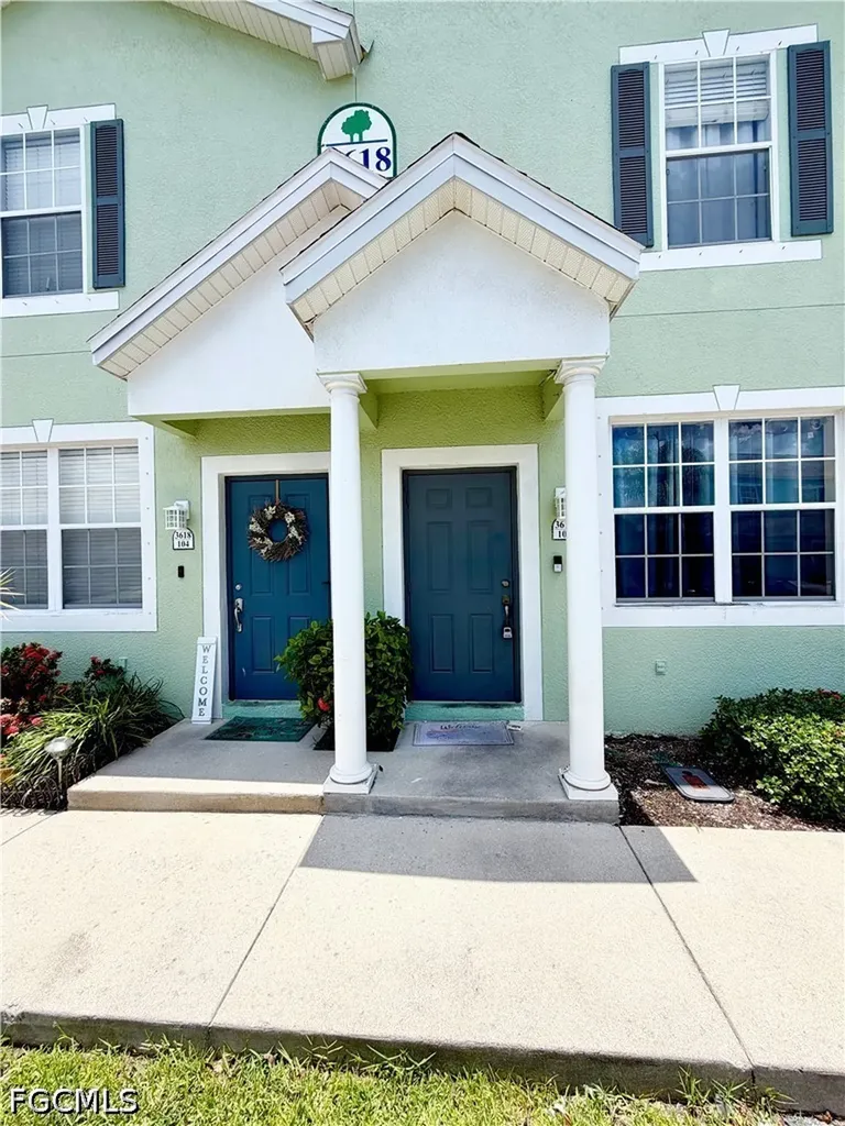 3618 Pine Oak Circle Fort Myers FL 33916