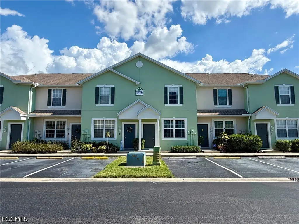 3618 Pine Oak Circle Fort Myers FL 33916