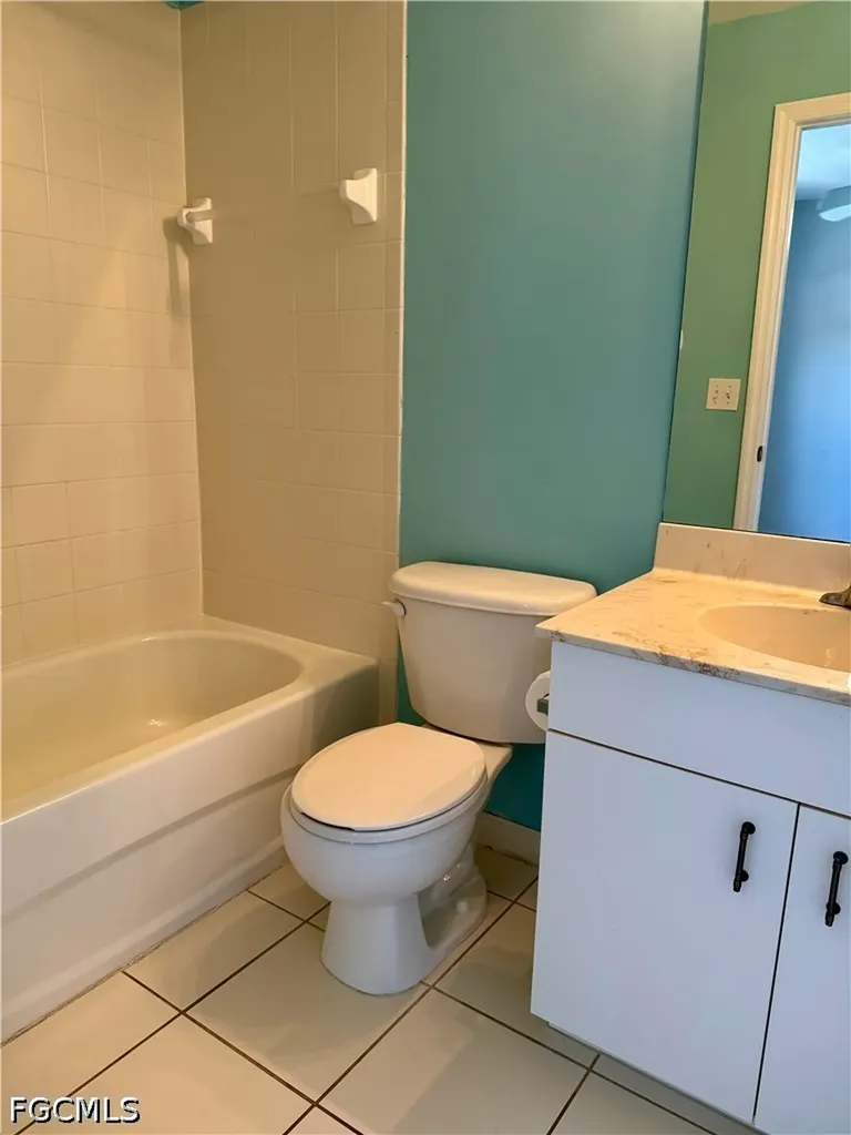 3618 Pine Oak Circle Fort Myers FL 33916