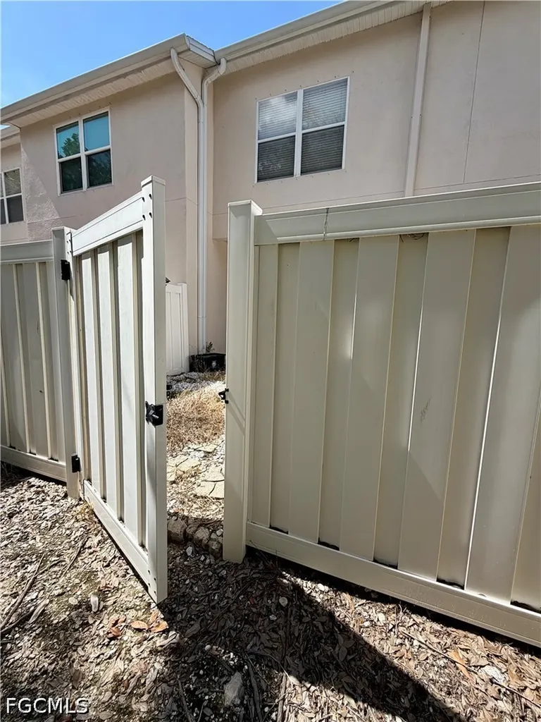 3618 Pine Oak Circle Fort Myers FL 33916
