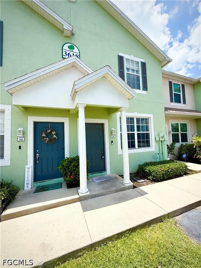 3618 Pine Oak Circle Fort Myers FL 33916