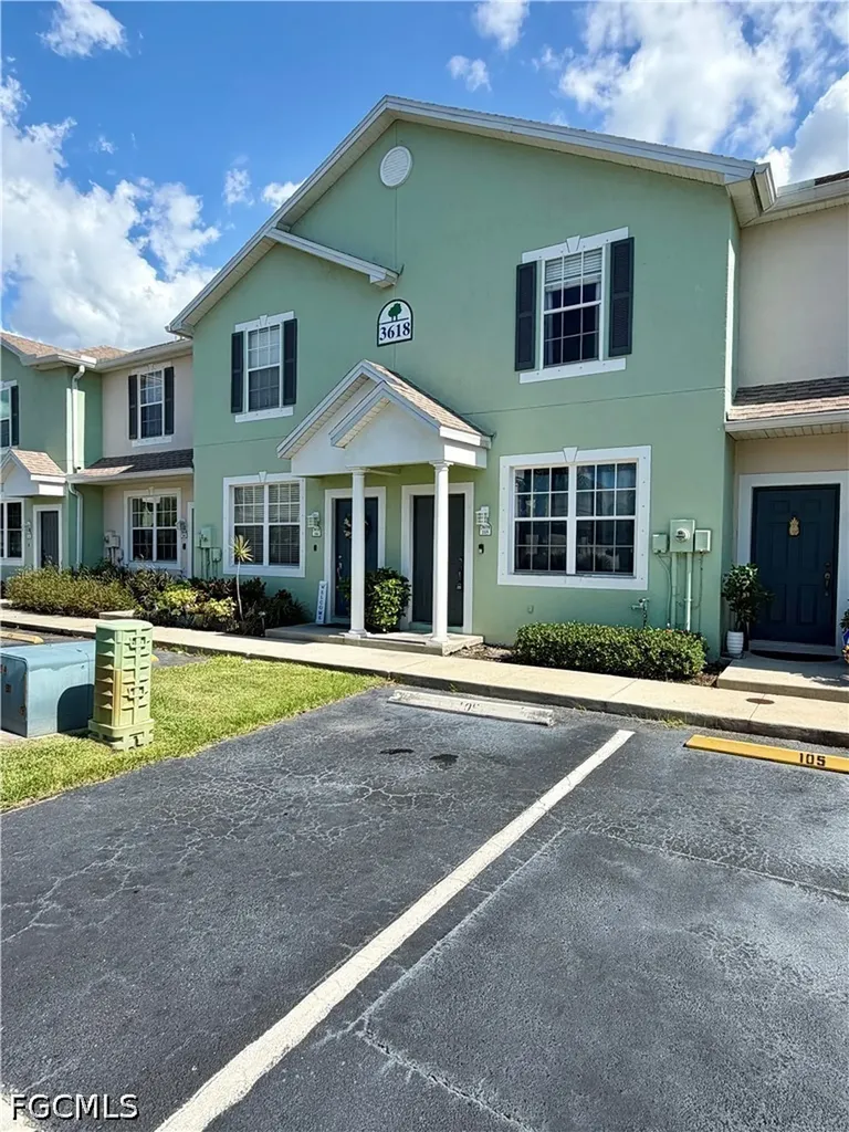 3618 Pine Oak Circle Fort Myers FL 33916