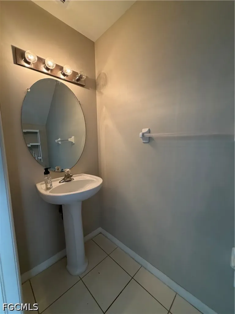 3618 Pine Oak Circle Fort Myers FL 33916