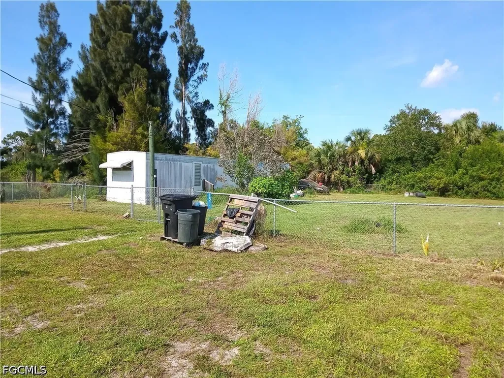 1511 Laurel Drive North Fort Myers FL 33917