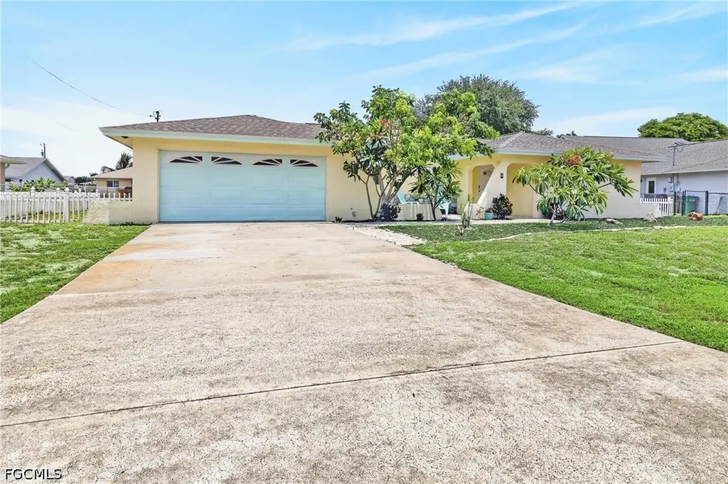 3937 SE 9th Court Cape Coral FL 33904