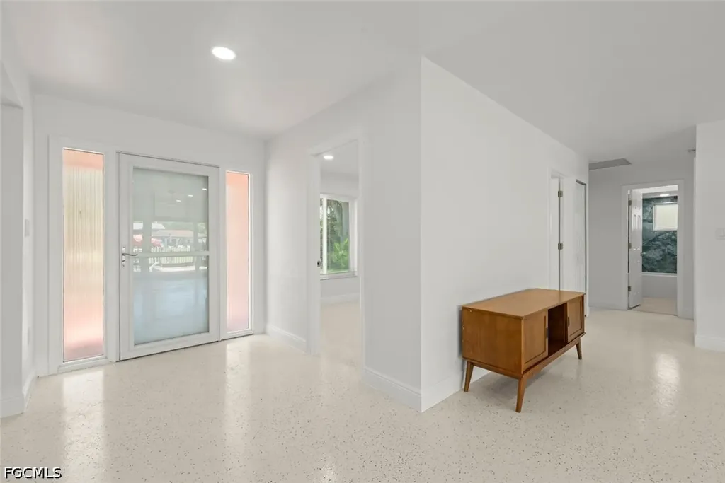 1040 Edgemere Drive Fort Myers FL 33919