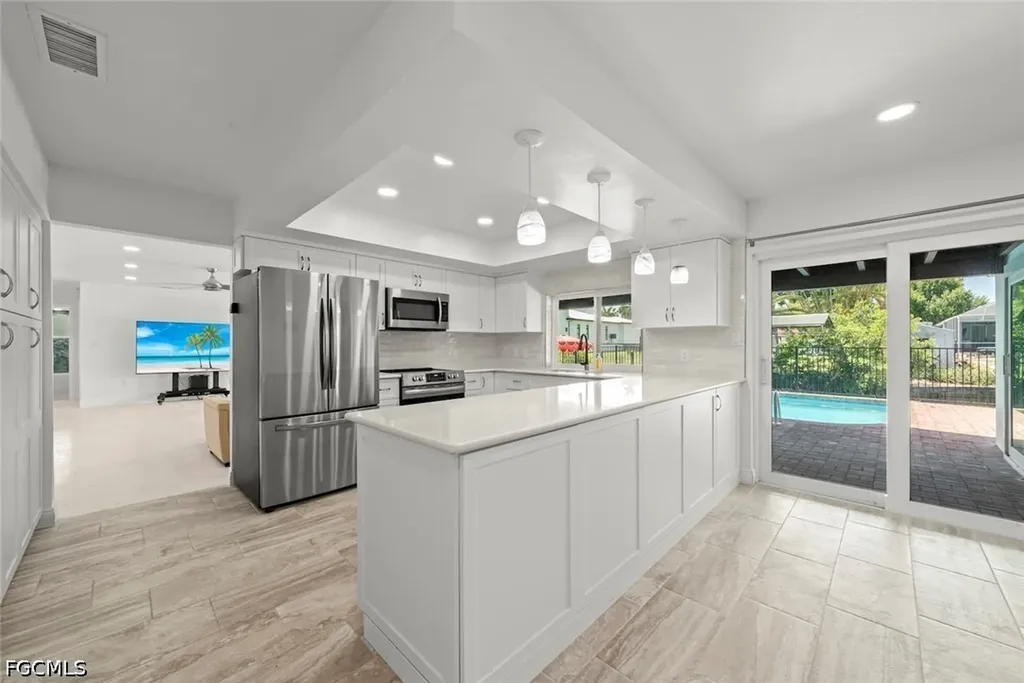 1040 Edgemere Drive Fort Myers FL 33919