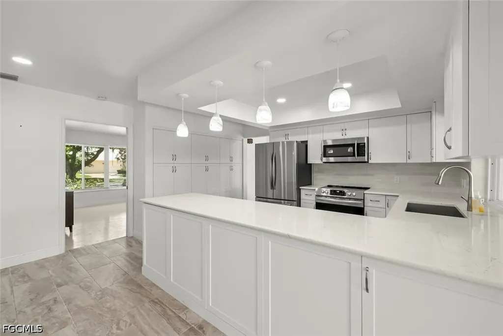 1040 Edgemere Drive Fort Myers FL 33919