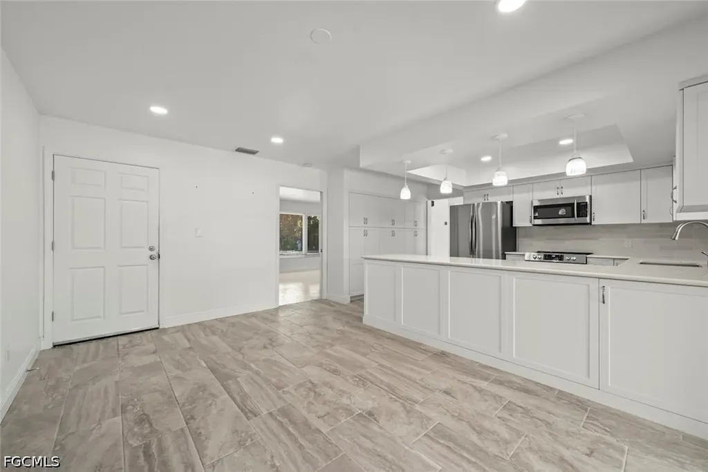 1040 Edgemere Drive Fort Myers FL 33919