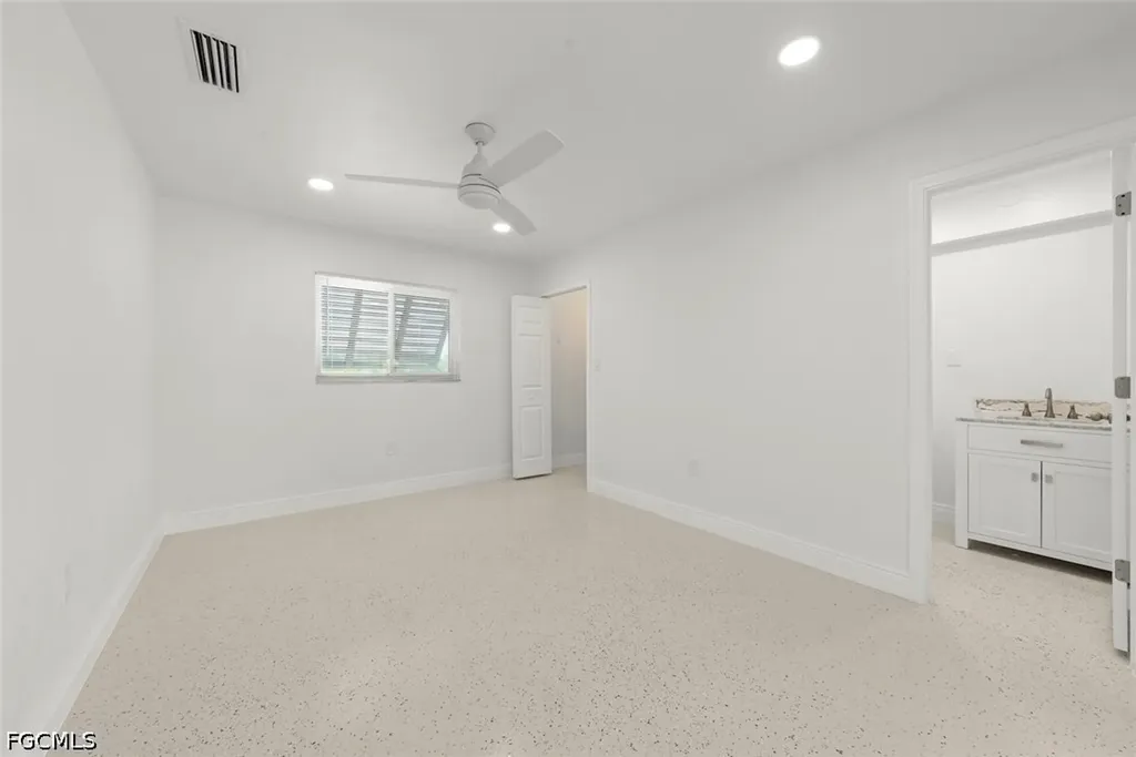 1040 Edgemere Drive Fort Myers FL 33919