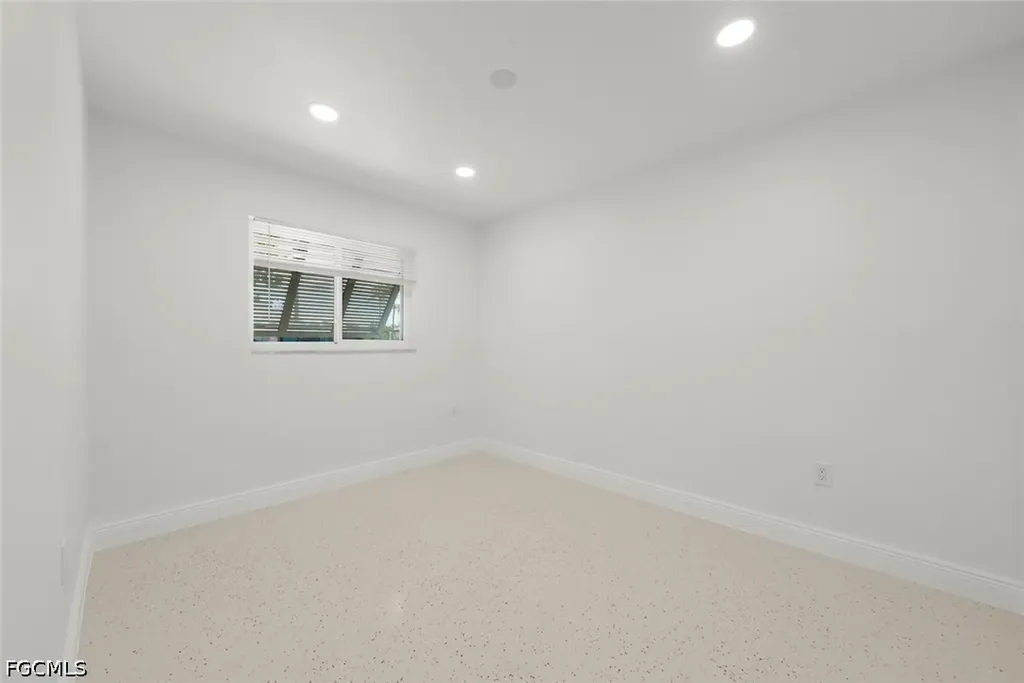 1040 Edgemere Drive Fort Myers FL 33919