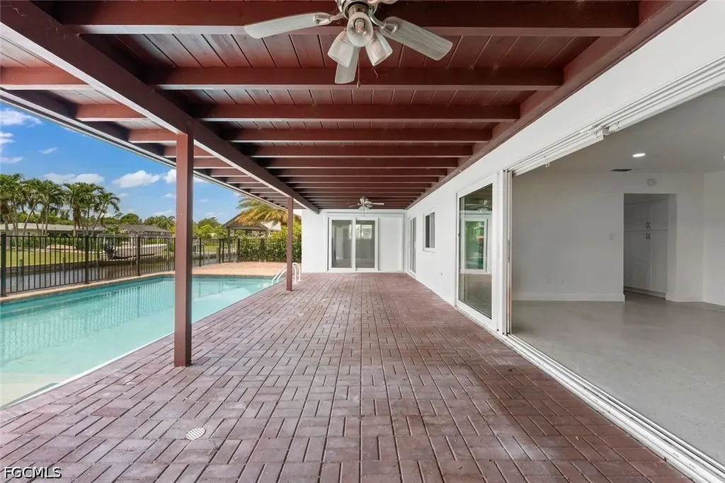 1040 Edgemere Drive Fort Myers FL 33919