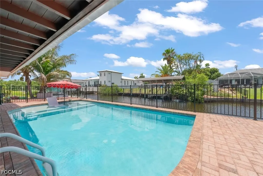 1040 Edgemere Drive Fort Myers FL 33919