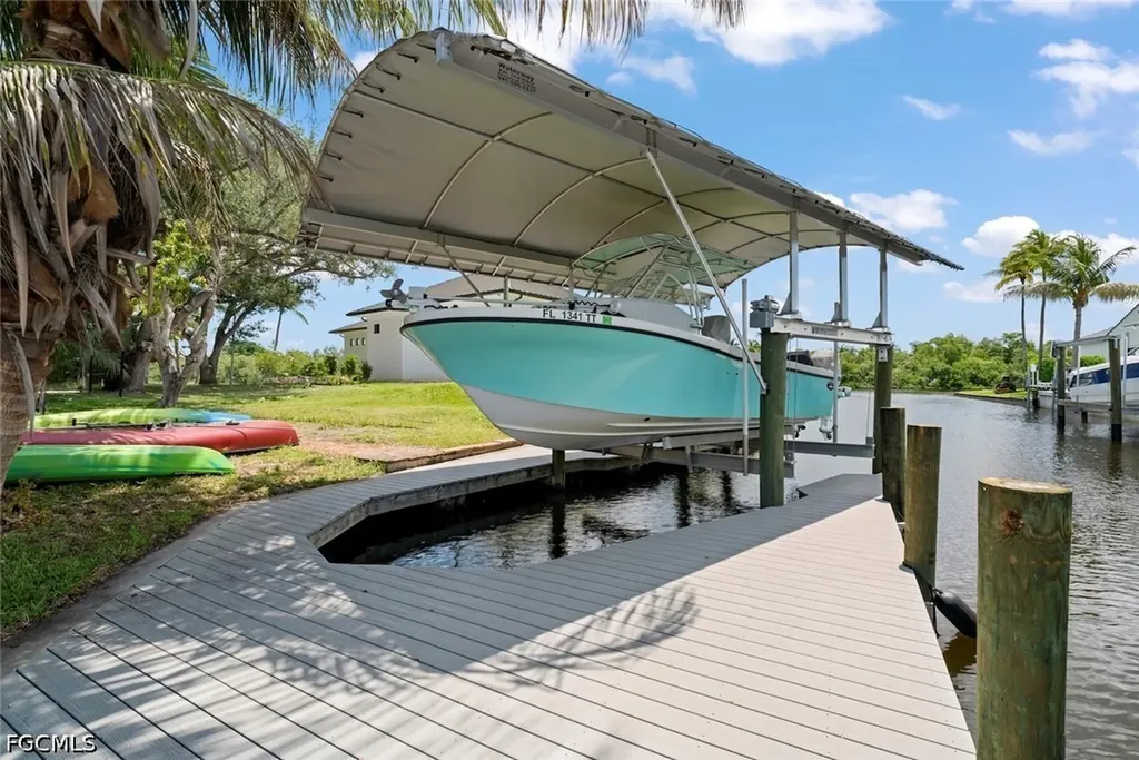 1040 Edgemere Drive Fort Myers FL 33919