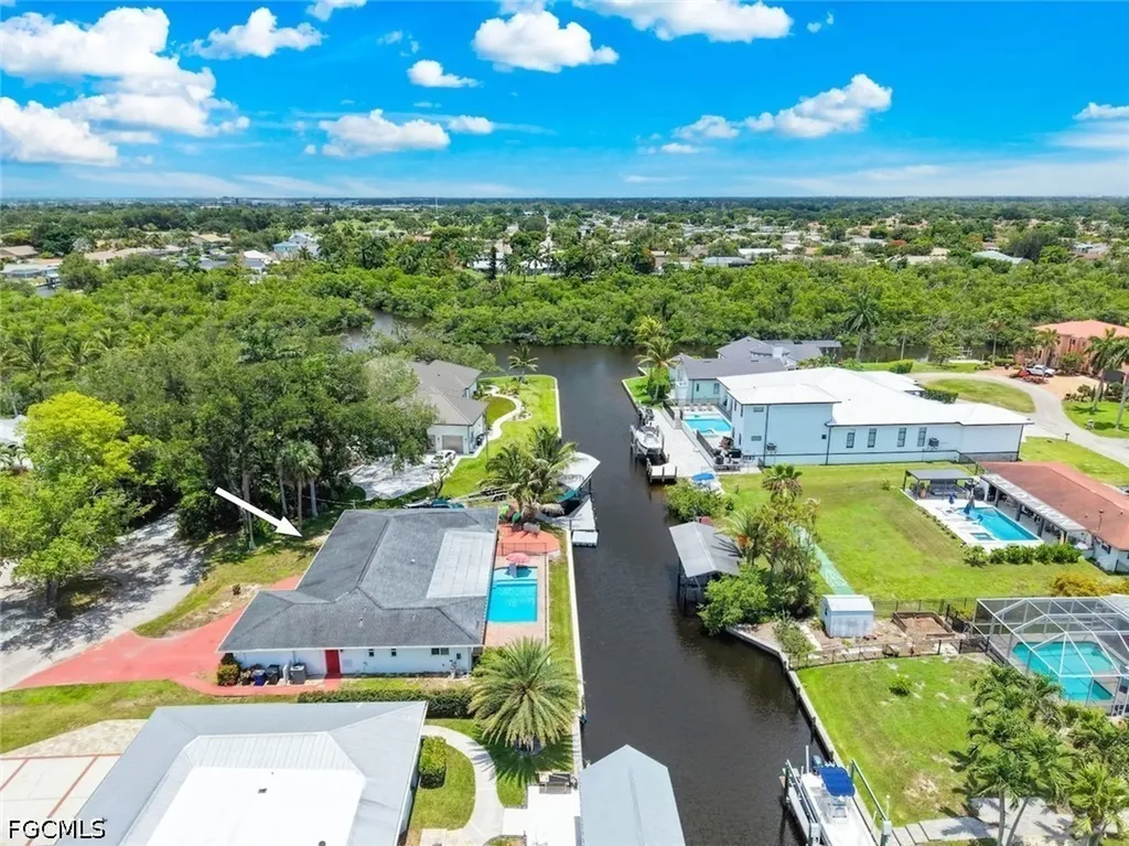 1040 Edgemere Drive Fort Myers FL 33919