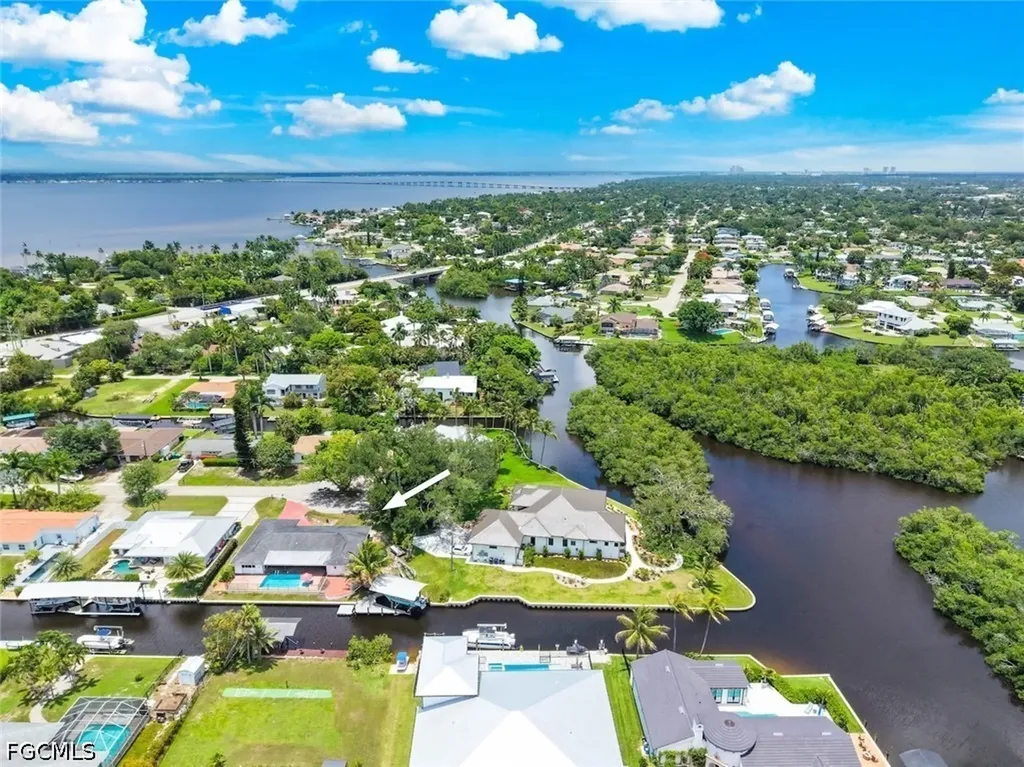 1040 Edgemere Drive Fort Myers FL 33919