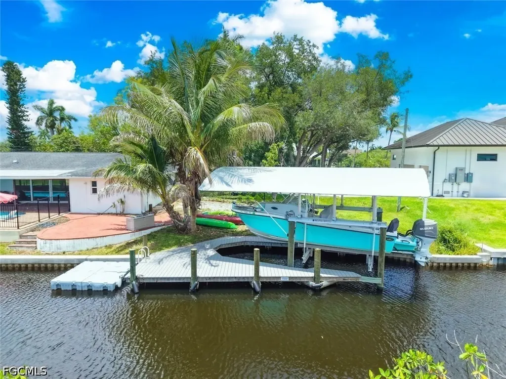 1040 Edgemere Drive Fort Myers FL 33919