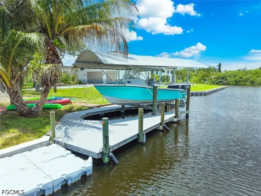 1040 Edgemere Drive Fort Myers FL 33919