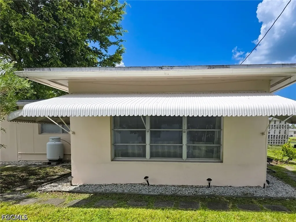 2214 Gladiola Drive Lehigh Acres FL 33936