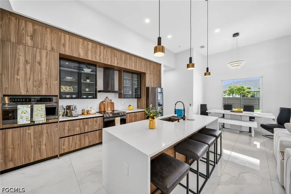 3009 SW 16th Place Cape Coral FL 33914