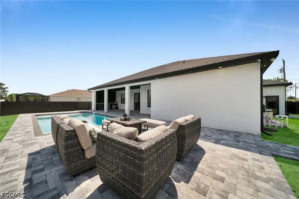 3009 SW 16th Place Cape Coral FL 33914
