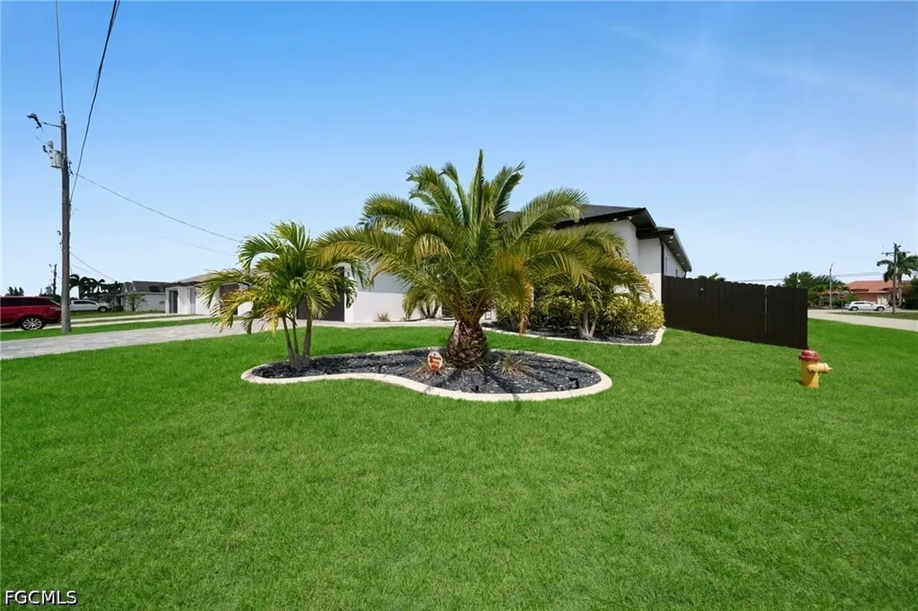 3009 SW 16th Place Cape Coral FL 33914