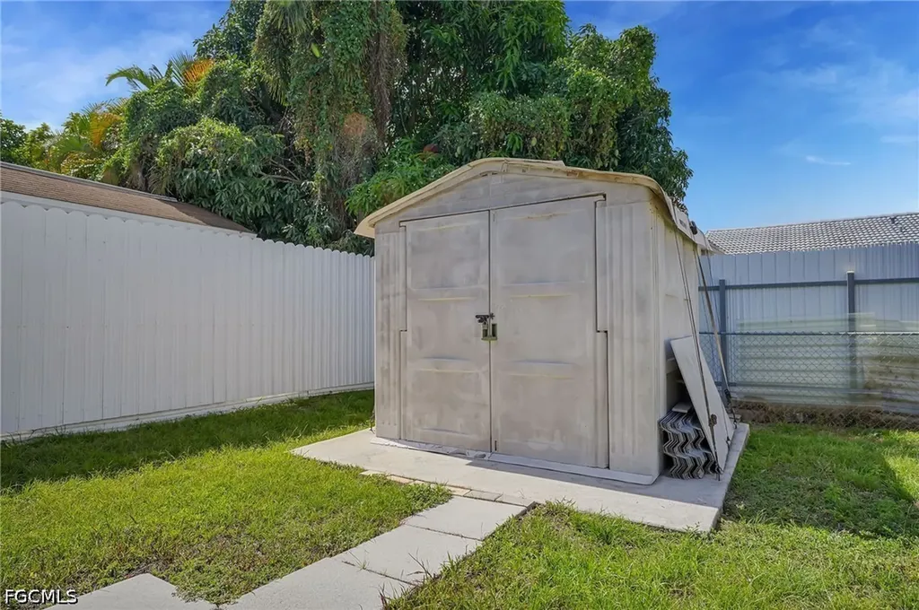 12551 SW 223 Street Miami FL 33170
