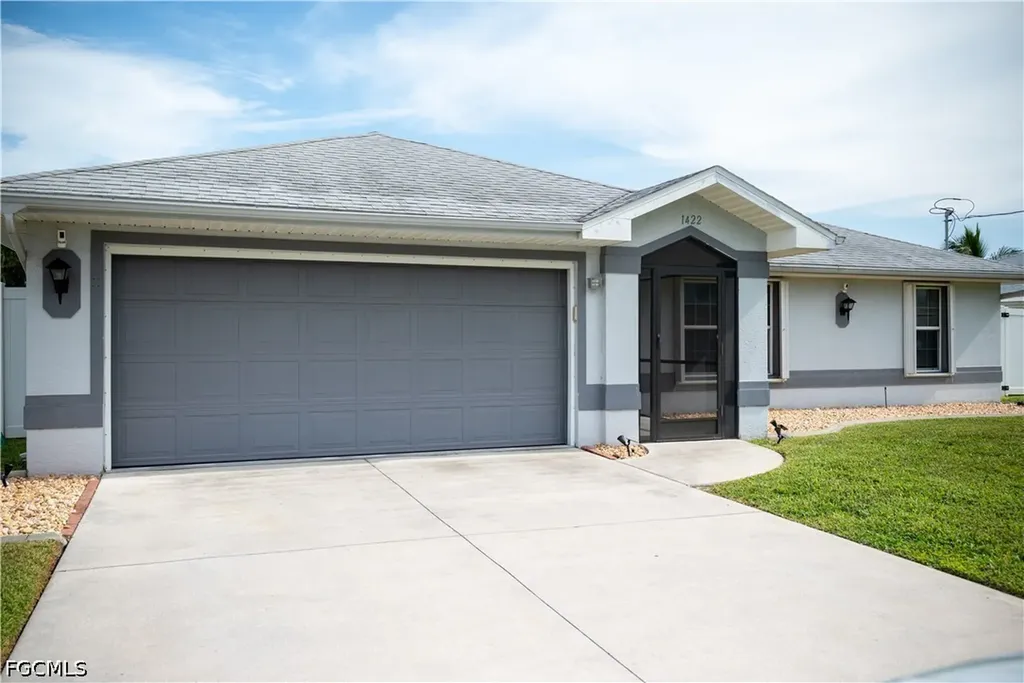 1422 SE 18th Street Cape Coral FL 33990