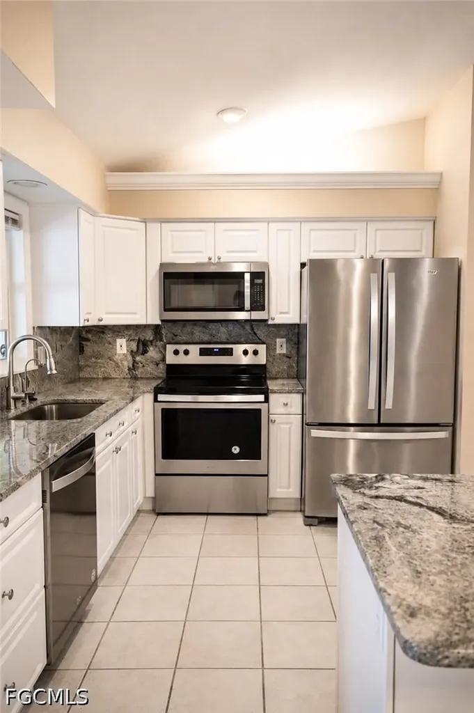 1422 SE 18th Street Cape Coral FL 33990