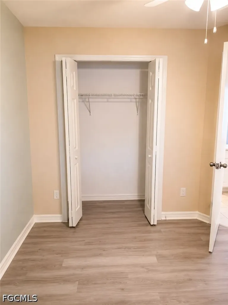 1422 SE 18th Street Cape Coral FL 33990