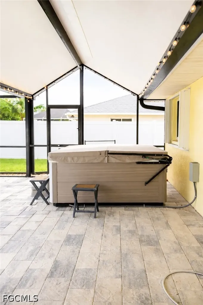 1422 SE 18th Street Cape Coral FL 33990